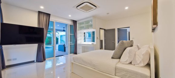 5 bedrooms Cafe / restaurant in Pattaya, Thailand No. 5108 14