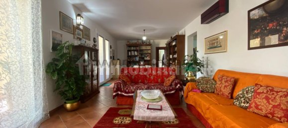 3 bedrooms Villa in Pianiga, Italy No. 170370 7