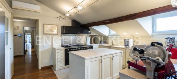 4 bedrooms Penthouse in Bergamo, Italy No. 103860 8