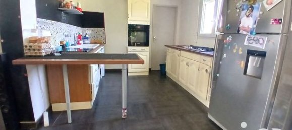 5 bedrooms House in Eure, France No. 356531 4