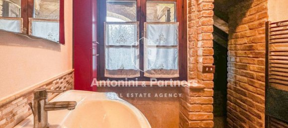 8 chambres Maison à Panicale, Italy No. 141043 9