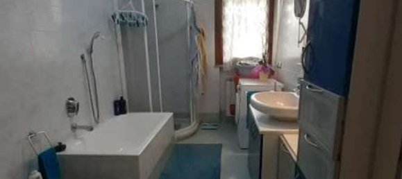 3غرفة شقة في Urgnano, Italy رقم 6130 6