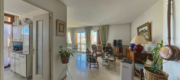 2 bedrooms Apartment in Avignon, France No. 284725 3