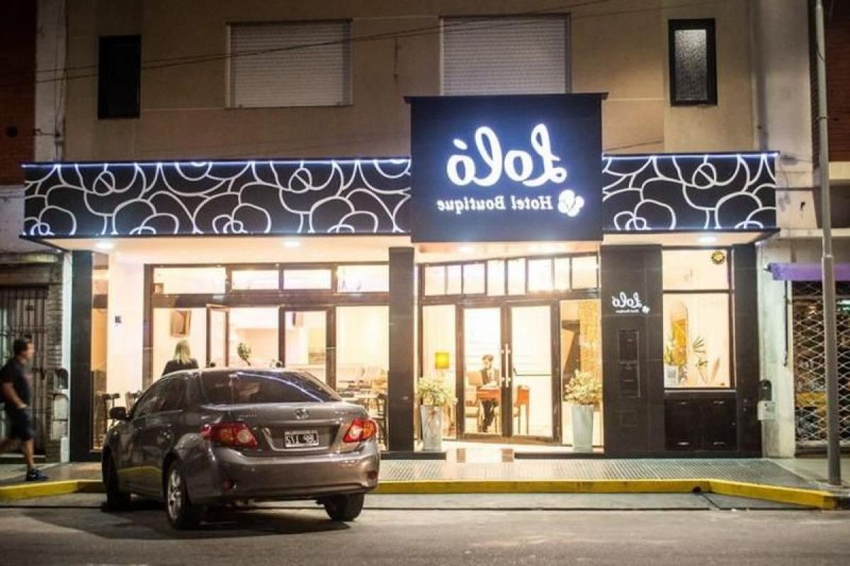 700m² Commercial property in Buenos Aires, Argentina No. 25272