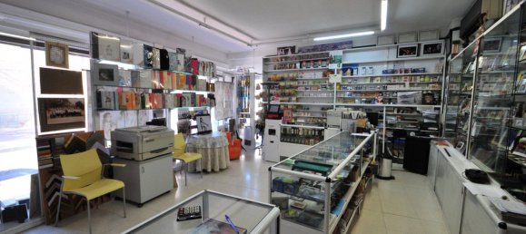 Gewerbliche Immobilie in Monovar, Spain 300m², Nr. 90001 2