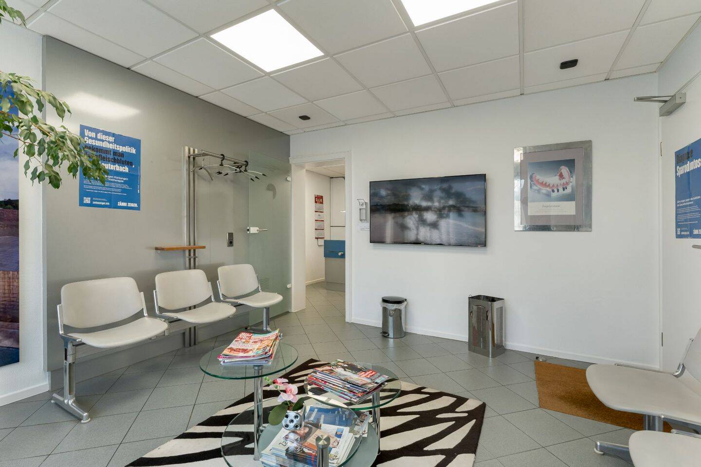 Edificio de 15 habitaciónes en Dusseldorf, Germany No. 315076