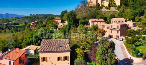 Villa de 5 dormitorios en Sant'Angelo in Pontano, Italy No. 91228 4