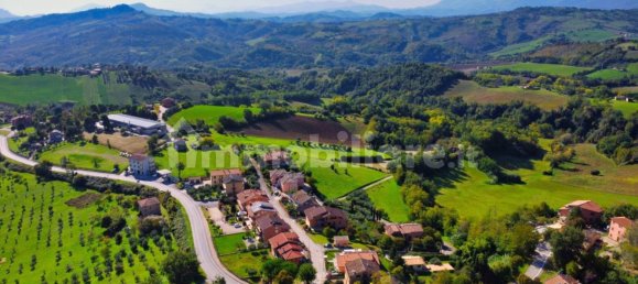 Villa de 5 dormitorios en Sant'Angelo in Pontano, Italy No. 91228 6