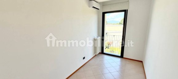 3 chambres Duplex à Lomazzo, Italy No. 263771 15