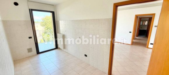 3 chambres Duplex à Lomazzo, Italy No. 263771 10