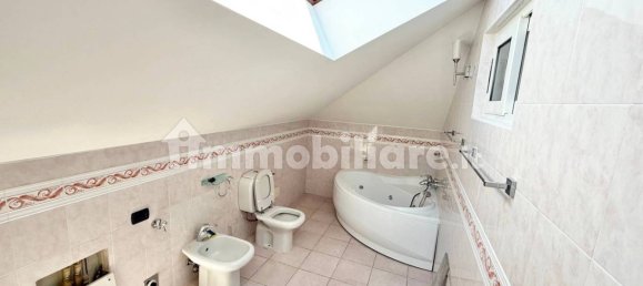 3 chambres Duplex à Lomazzo, Italy No. 263771 24