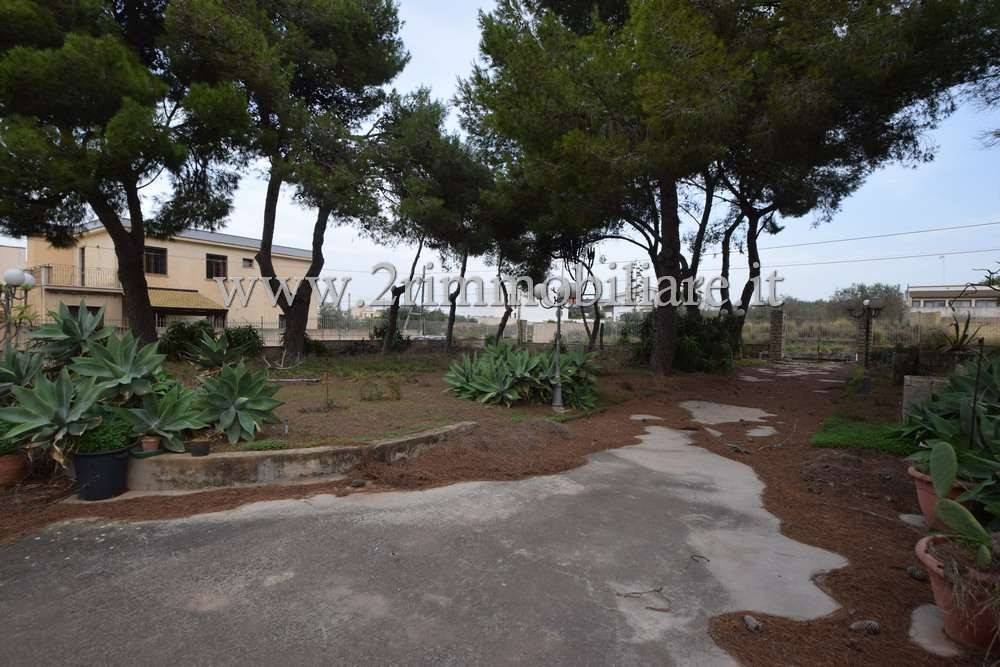 Villa de 5 habitaciónes en Mazara del Vallo, Italy No. 355368