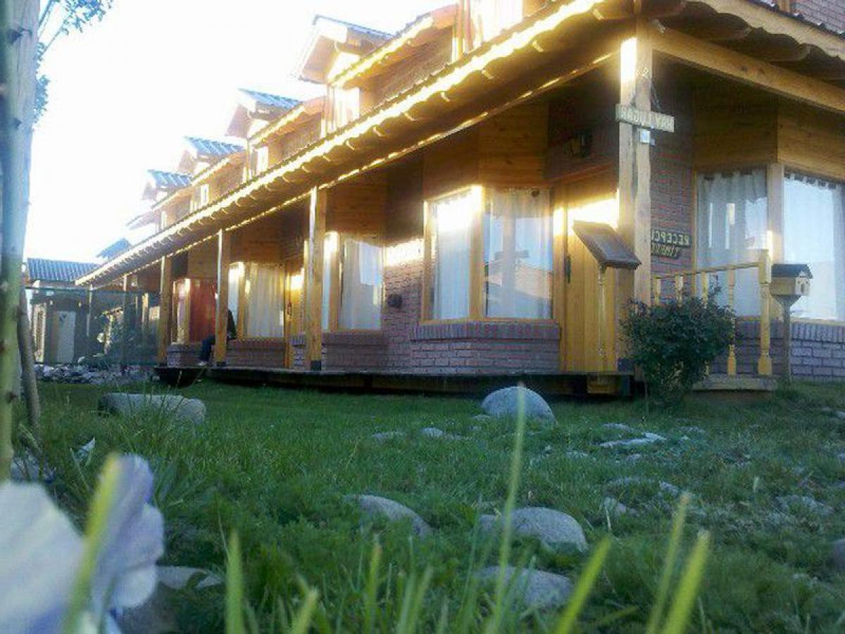 6 chambres Maison à Neuquen, Argentina No. 11259