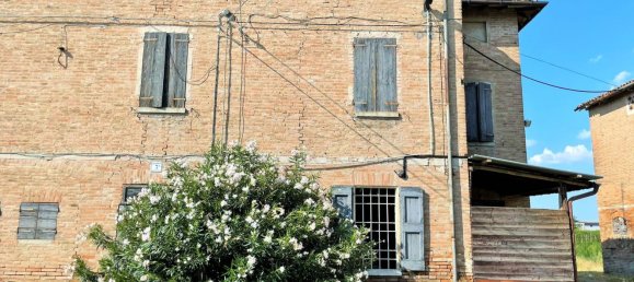 10 chambres Maison à Castelnuovo Rangone, Italy No. 339840 6
