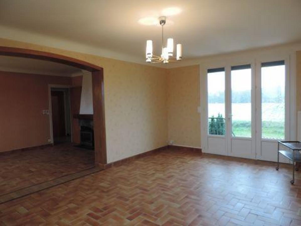 Casa de 3 dormitorios en Tartas, France No. 10883