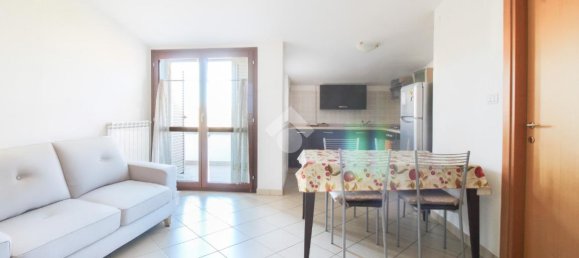3 rooms Apartment in Montesilvano, Italy No. 14790 9