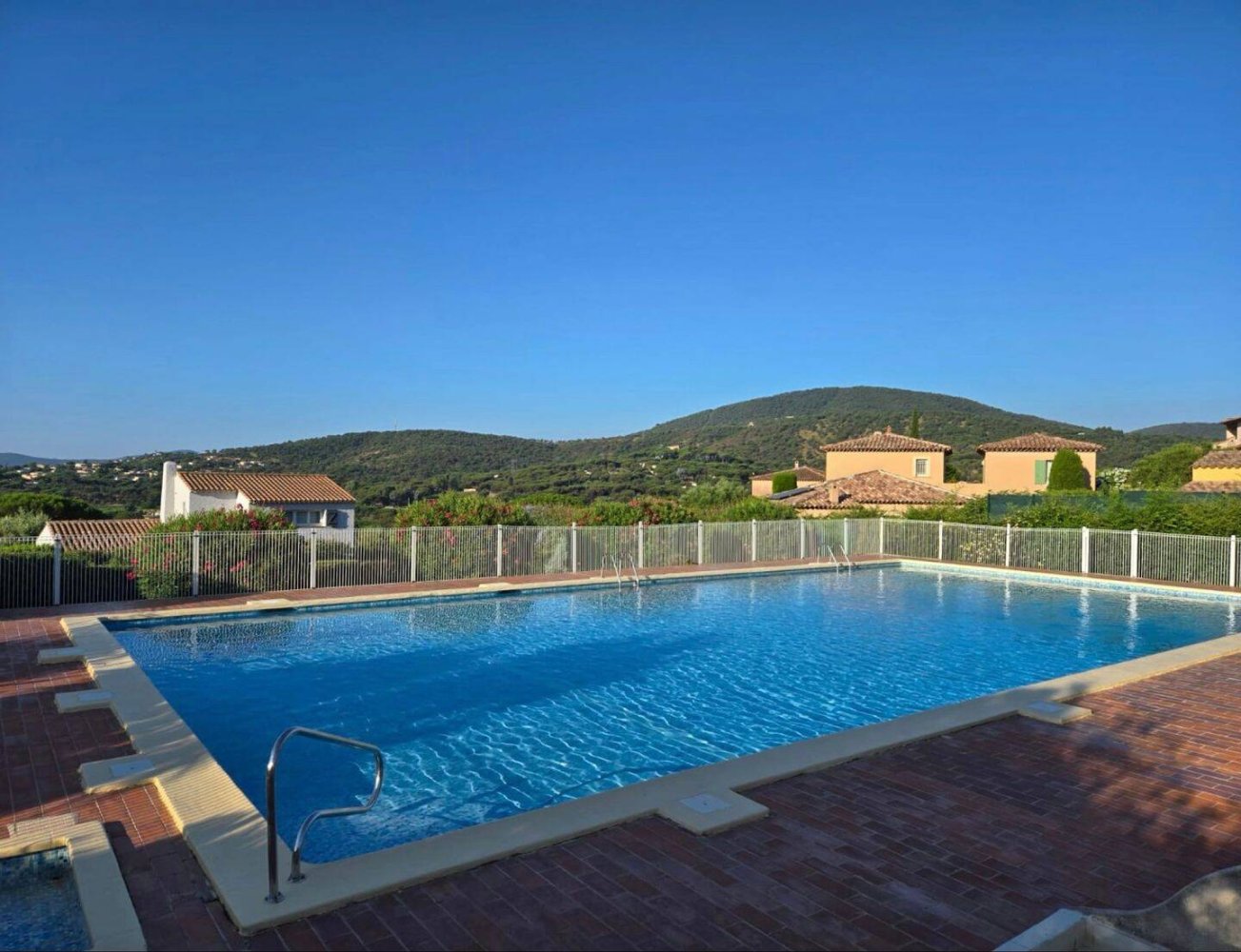 2 Schlafzimmer Haus in Sainte-Maxime, France, Nr. 330123