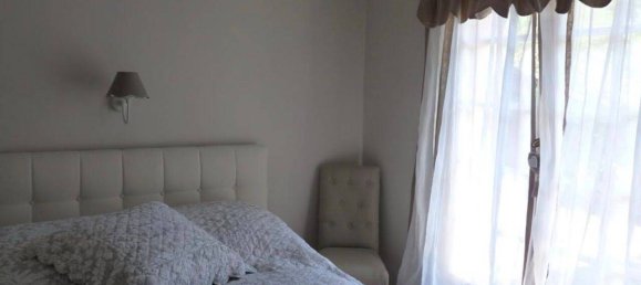 2 Schlafzimmer Haus in Sainte-Maxime, France, Nr. 330123 4