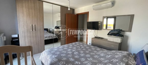 2 bedrooms Apartment in Rome, Italy No. 44908 13