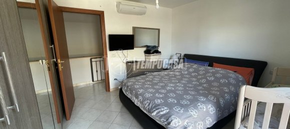 2 bedrooms Apartment in Rome, Italy No. 44908 5