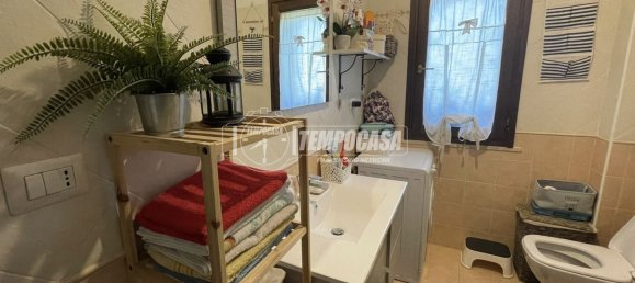 2 bedrooms Apartment in Rome, Italy No. 44908 4
