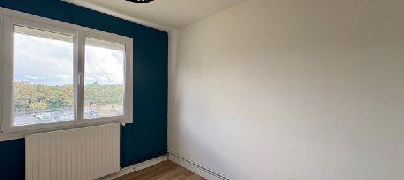 3 rooms Apartment in Niort, France No. 338078 6