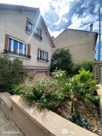 4 chambres Maison à Saint-Denis, France No. 310894