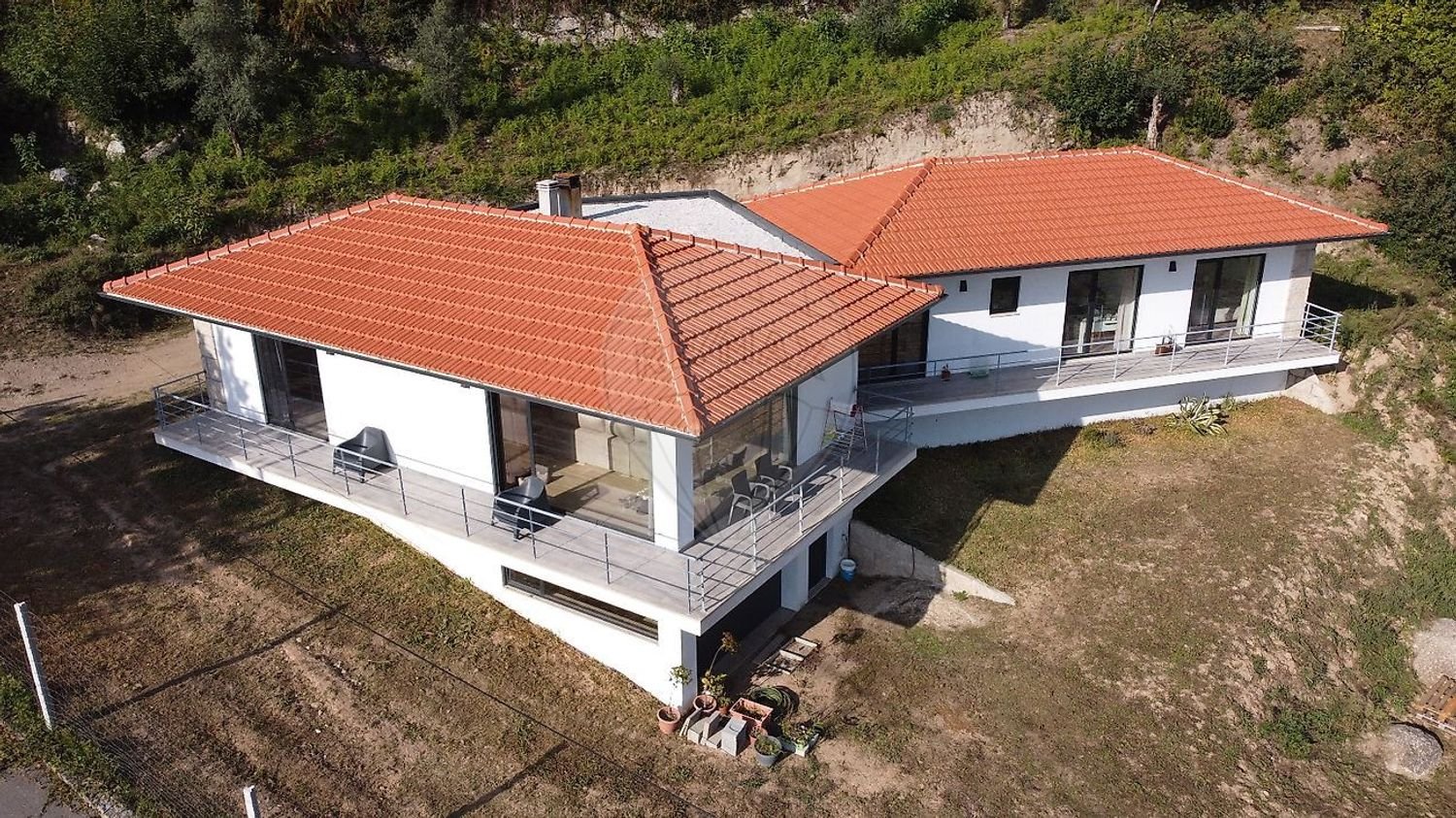 3 غرف نوم منزل في Cantelaes, Portugal رقم 168146