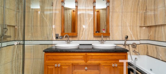 3 bedrooms Apartment in Burj Khalifa, UAE No. 28485 10