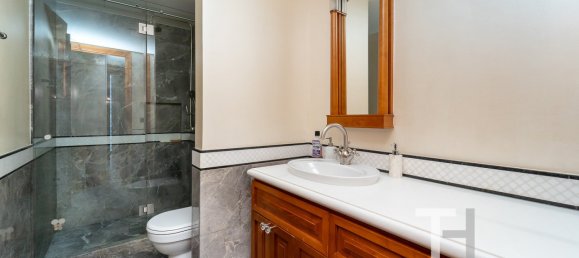 3 bedrooms Apartment in Burj Khalifa, UAE No. 28485 12