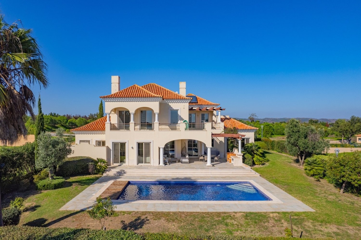 Дом с 4 спальнями в Вила Нова де Касела, Португалия № 125395