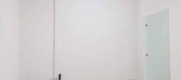 115m² Commercial property in Campobasso, Italy No. 178817 2