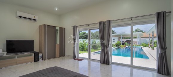 Кафе / ресторан с 3 спальнями в Паттайя, Таиланд № 8973 20