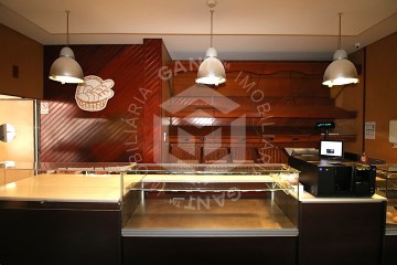 100m² Commercial property in Odivelas, Portugal No. 279189