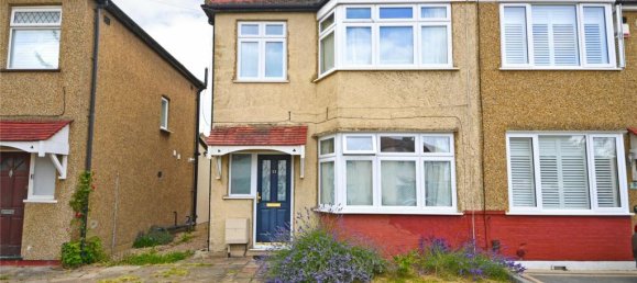 3 Schlafzimmer Gewerbliche Immobilie in Enfield, United Kingdom, Nr. 11502 2