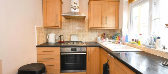 3 Schlafzimmer Gewerbliche Immobilie in Enfield, United Kingdom, Nr. 11502 5