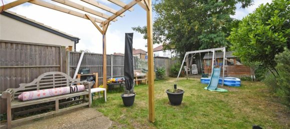 3 Schlafzimmer Gewerbliche Immobilie in Enfield, United Kingdom, Nr. 11502 11