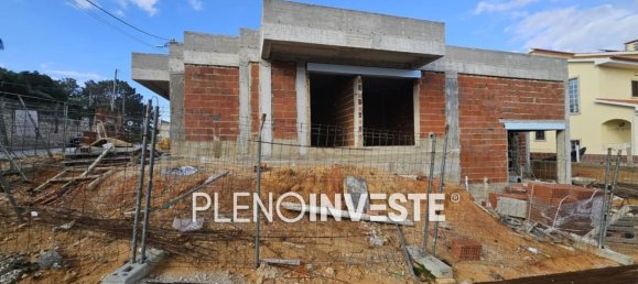 3 bedrooms House in Seixal, Portugal No. 150754 2