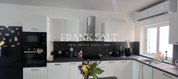 Квартира с 3 спальнями в Виктория, Мальта № 3060 3