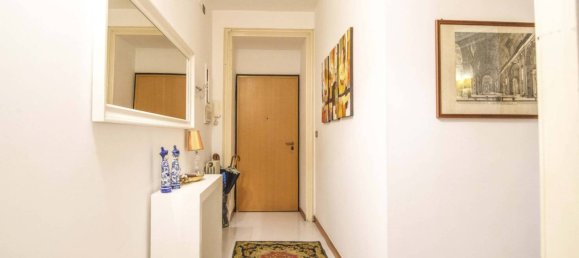 2 Schlafzimmer Wohnung in Rome, Italy, Nr. 391304 3