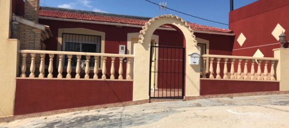 3 bedrooms Townhouse in San Miguel de Salinas, Spain No. 186431 2