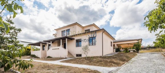 5 bedrooms Villa in Leiria, Portugal No. 105528 7