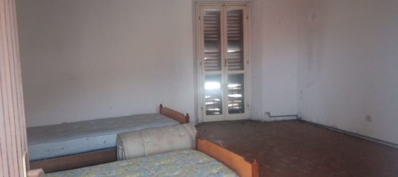 Studio à Guanzate, Italy No. 49520 9