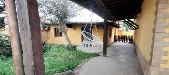 6 rooms House in Ardea, Italy No. 14557 8