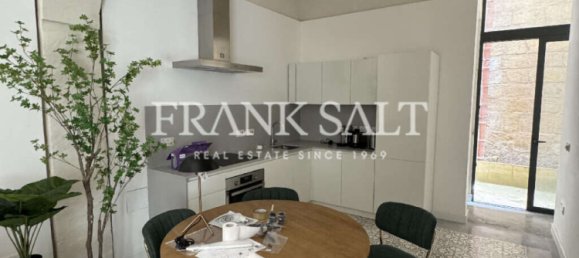 7 bedrooms Apartment in Valletta, Malta No. 1297 4