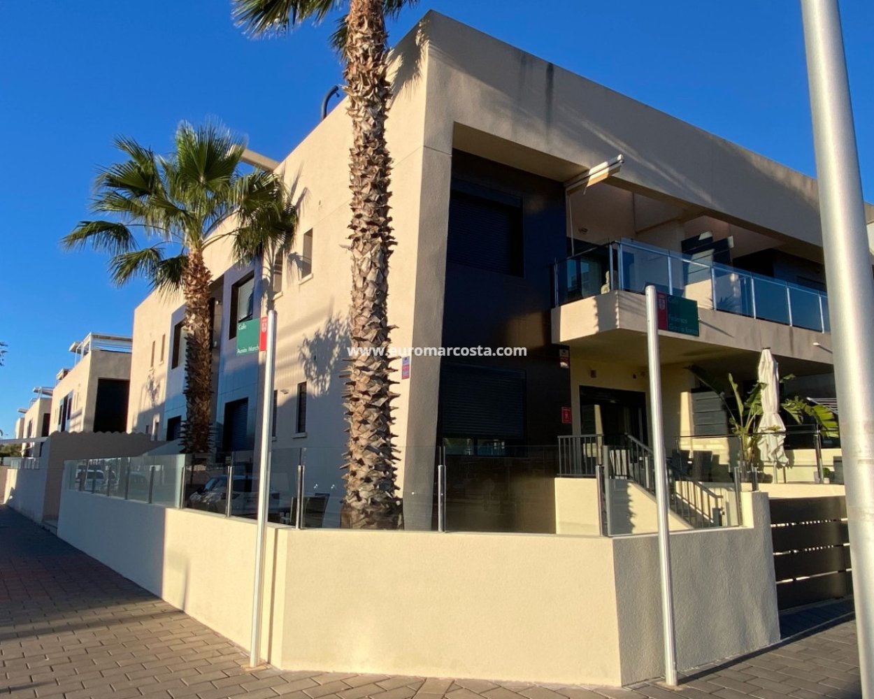 Apartamento T2 em Mil Palmeras, Spain N.º 31344