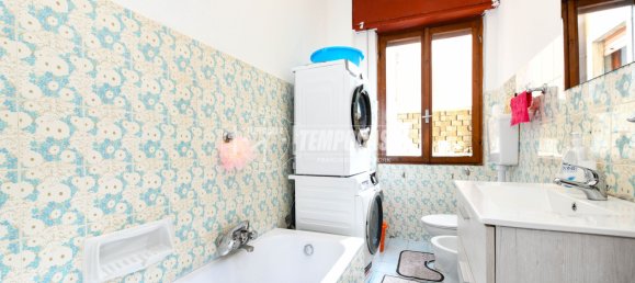 Квартира с 2 спальнями в Вобарно, Италия № 258124 6