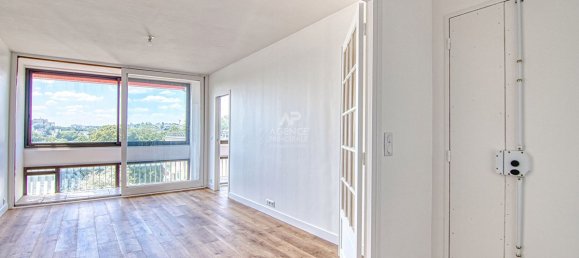 3 Schlafzimmer Wohnung in Saint-Germain-en-Laye, France, Nr. 164688 8