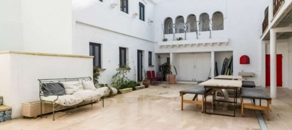 11 bedrooms House in Almada, Portugal No. 117942 3