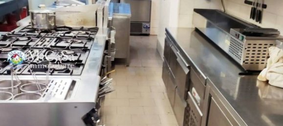 5 rooms Commercial property in Pisa, Italy No. 84791 4